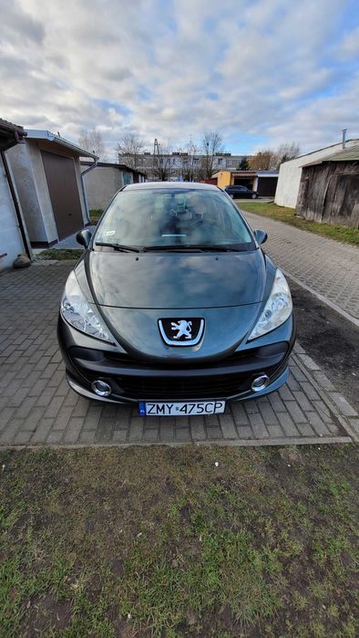 Peugeot 207 1.6 benzyna