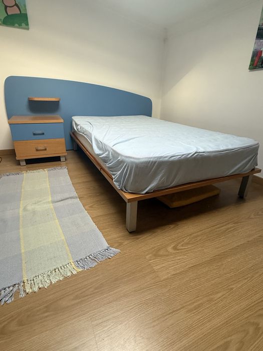 Cama + Colchão de jovem adulto