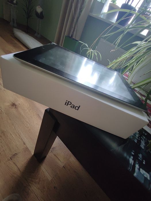 Продається iPad 2 32Gb