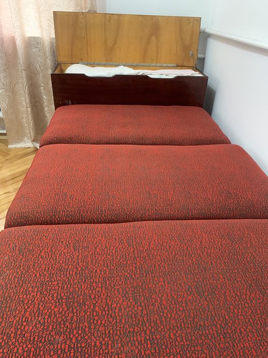 Продається Тафта у спальню