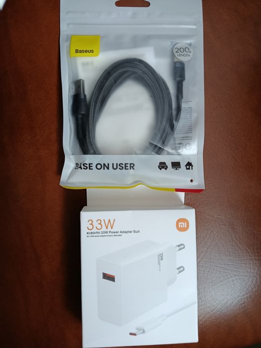 Carregador de telemóvel Xiaomi + cabo USB C Baseus