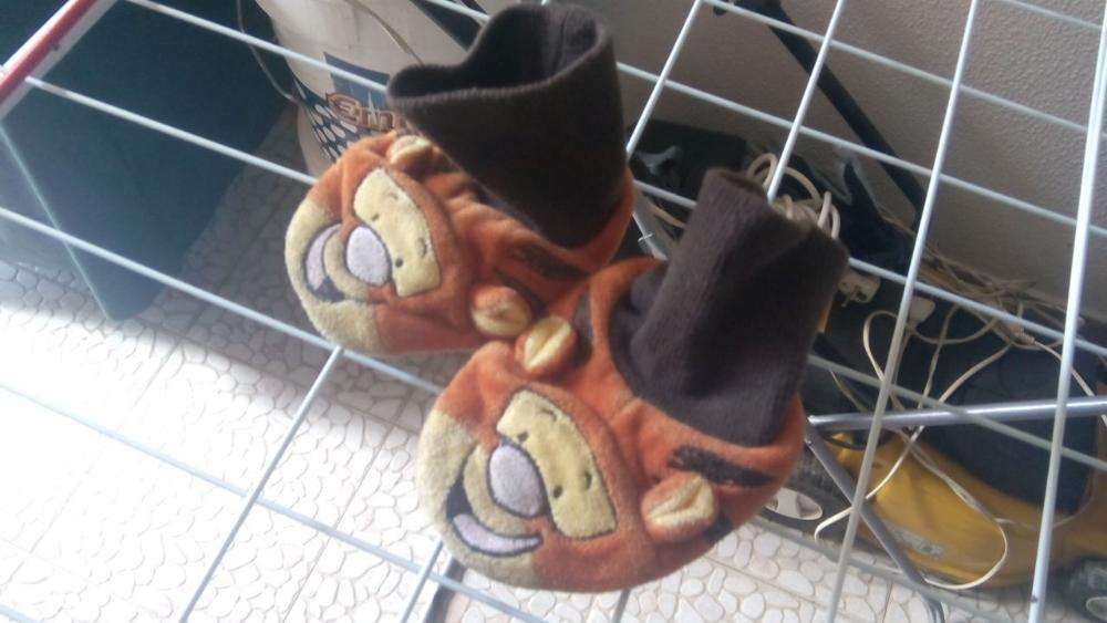 Par Pantufas 9/12 meses Bébé