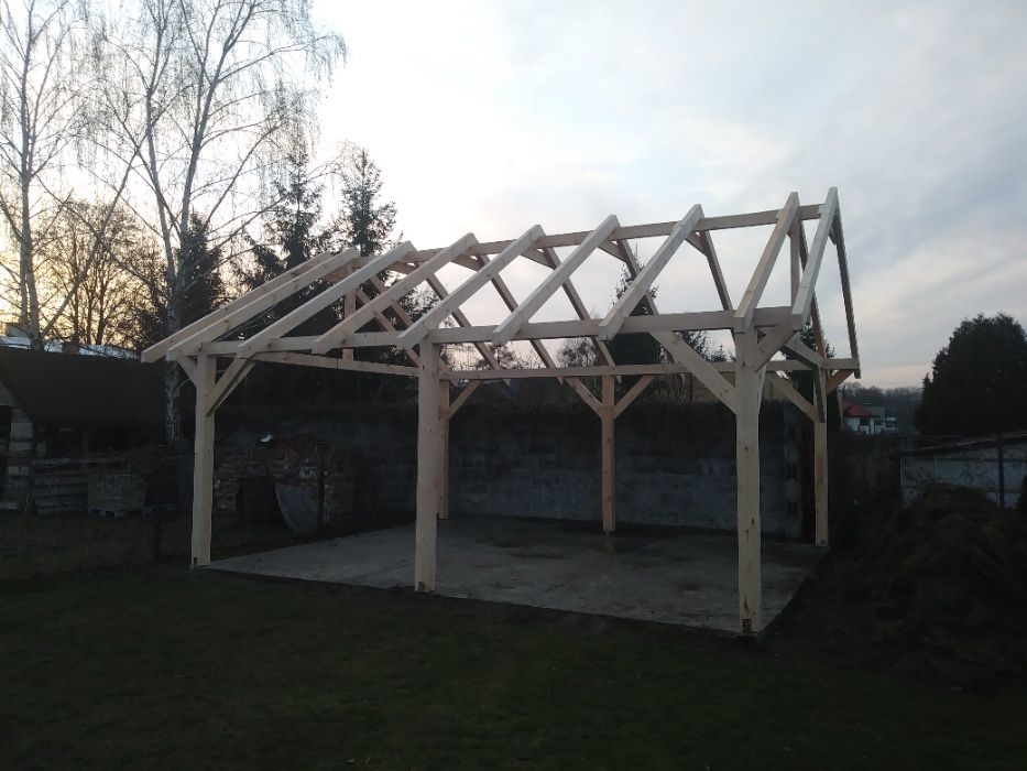 WIATA garażowa o wymiarze 10 x 5