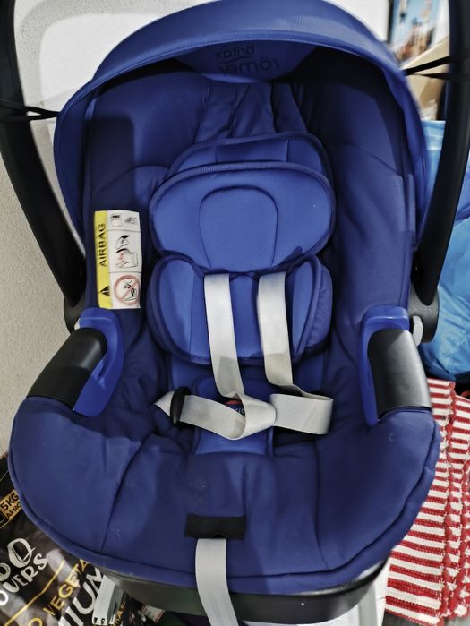 Ovo Britax Romer Baby Safe i-Size com base iso-fix