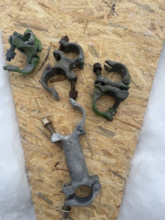 Kajdanki , złącza krzyzowe , obrotowe fo rusztowan