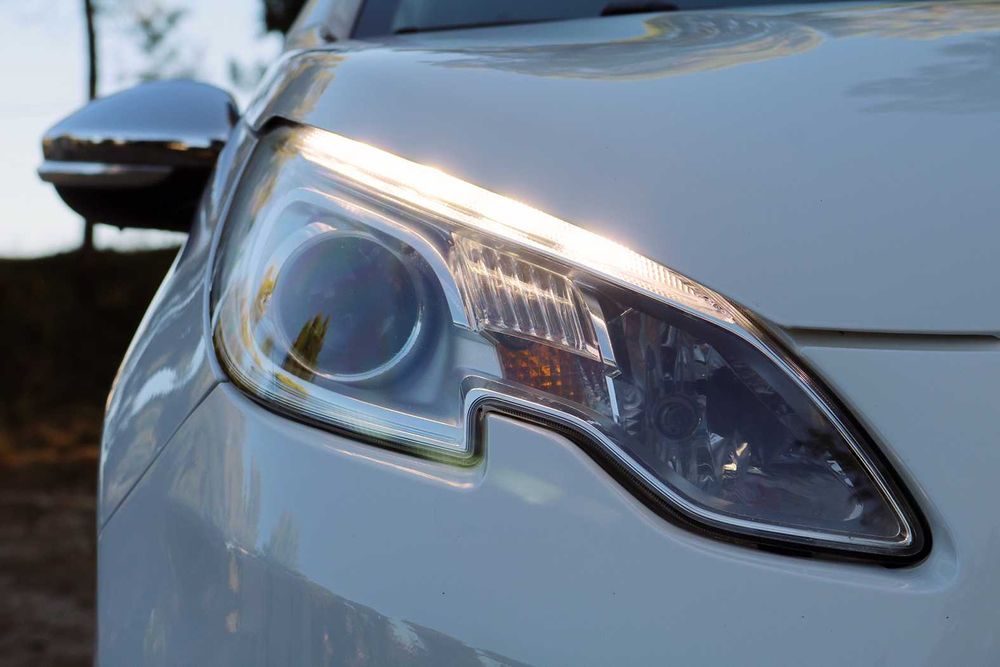 Peugeot 2008 1.6 e-Hdi **Irrepreensível **
