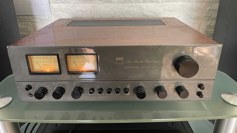 Усилитель NAD 3045 120вольт