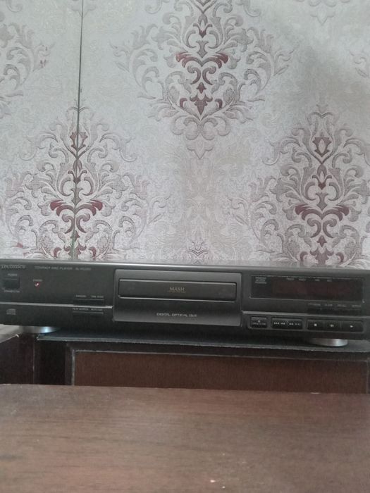 CD player Technics SL-PG390
