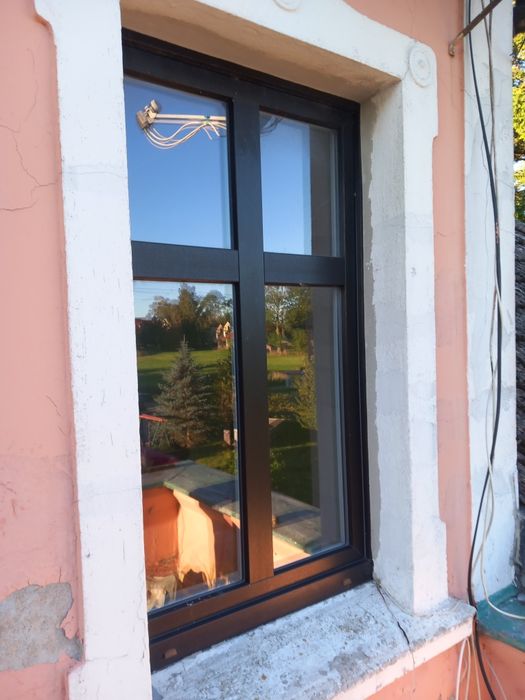 Okna  i drzwi pcv  kolor bardzo solidne