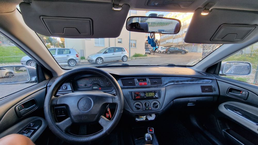 OPORTUNIDADE Mitsubishi Lancer 2004 foto 5