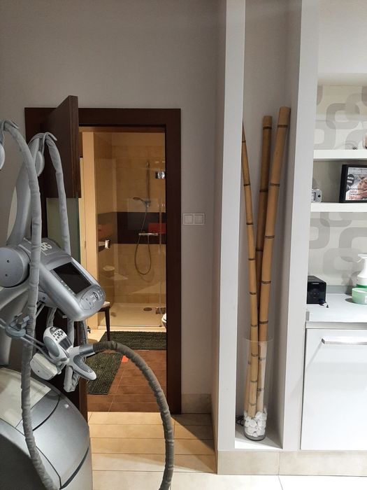 Odstąpie Salon kosmetyczny  140 m2 6 gabinetów W-wa Al.Wilanowska 89