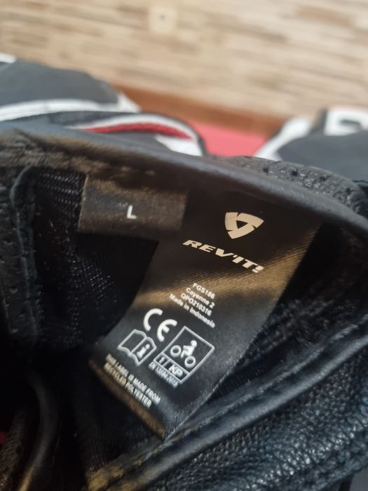 Luvas Mota Revit