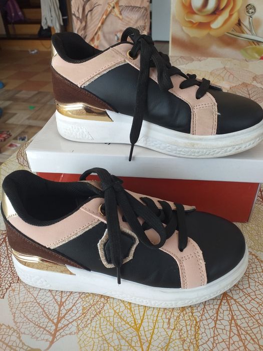 Sprzedam śliczne adidasy r 31