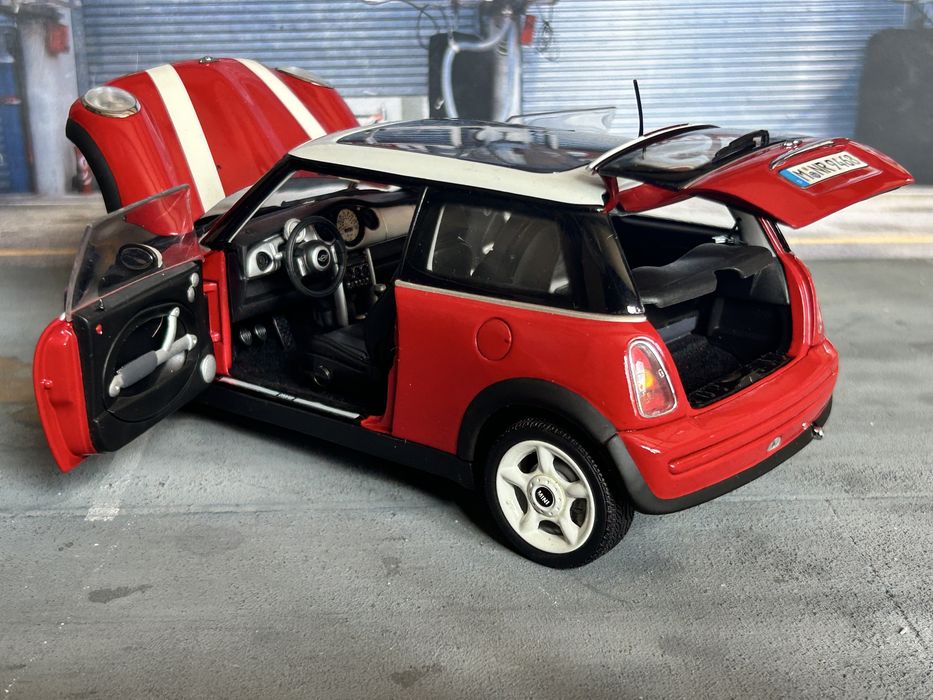 Kyosho Mini Cooper edycja dealerska 1/18
