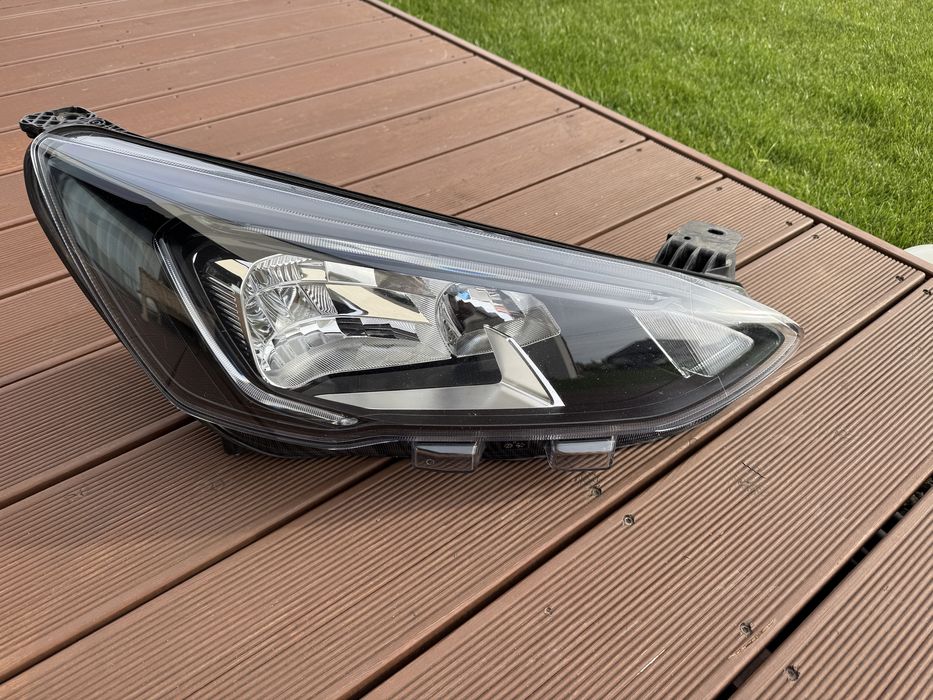 Lampa przód LED Ford Focus mk4 prawa oryginał