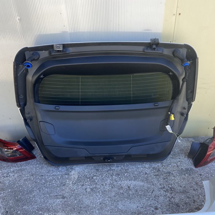 Peugeot 308 GT Line Conjunto Traseiro Completo | Mala + Para-choques + 4 Farolins LED Originais