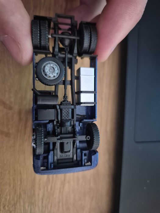 Herpa Iveco Stralis 1:87 model auto