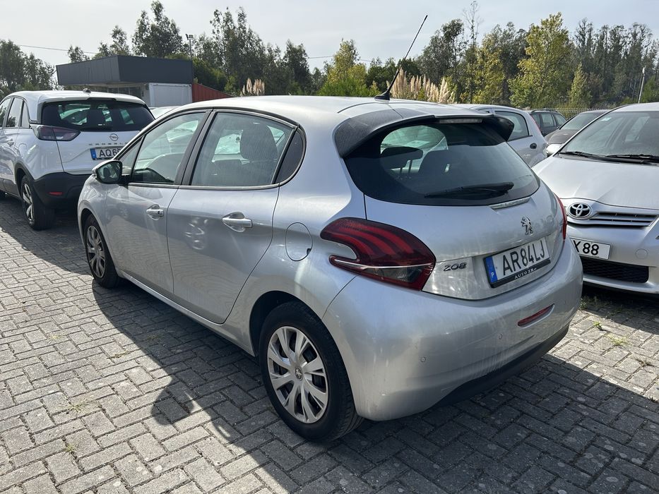 Peugeot 208 1.6 HDI