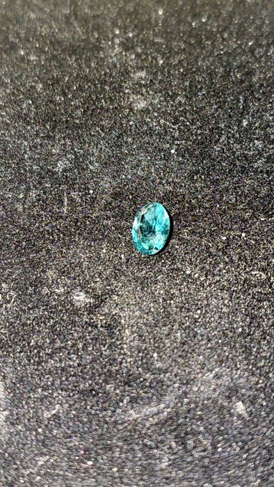 Apatita Natural Neon Blue Extra 0,495 ct – Brasil