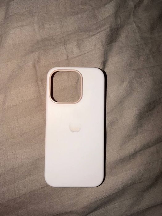 Чохли на iPhone 15Рro