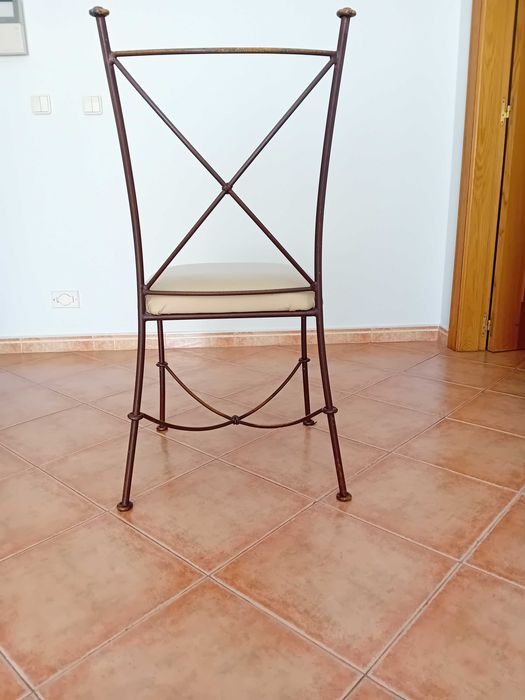 Conjunto de Mesa dobrável  Rustico 4 Cadeiras e 2 bancos Mexicanos