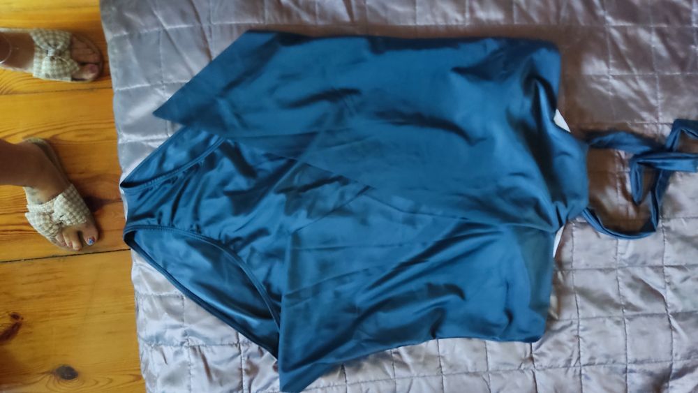 Nowy Strój kąpielowy jednoczęściowy z mini narzutką roz 46-48 NOWY