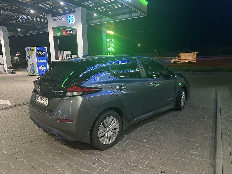 Nissan leaf 2018