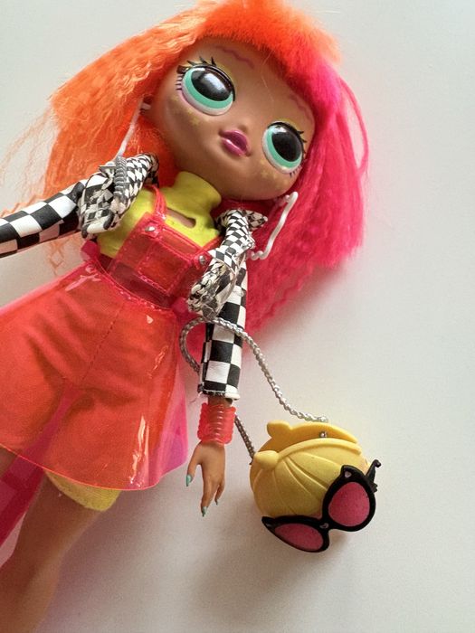 L.O.L. Surprise O.M.G. Neonlicious