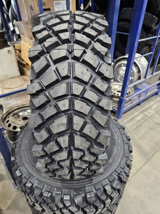 Opony Terenowe 31x10.5 R15  4x4 Wzór Sahara
