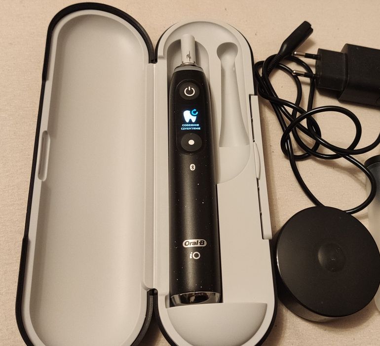 Szczoteczka Oral-B IO10