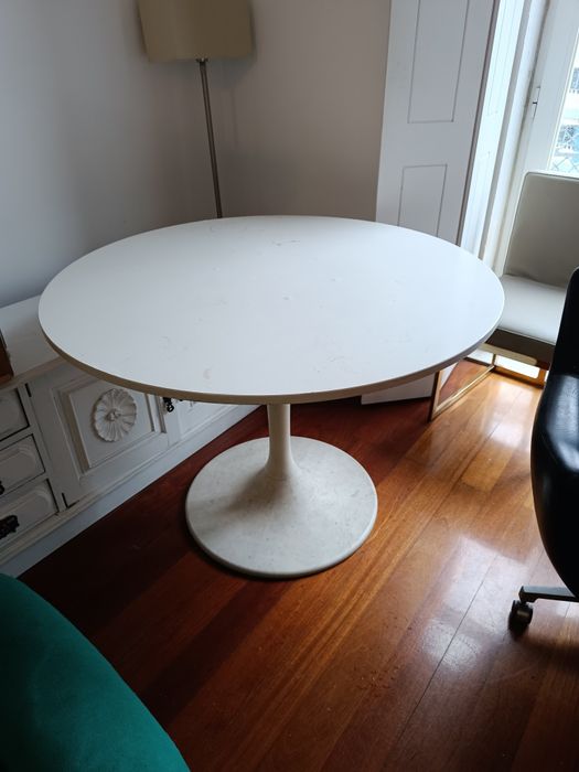 Mesa vintage Docksta IKEA