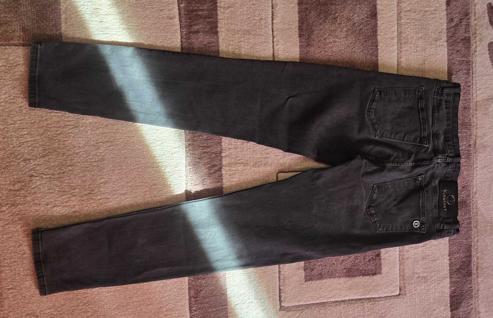 " BURBERRY" мужские джинсы