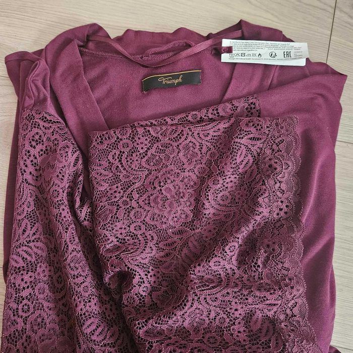 Szlafrok TRIUMPH rozmiar 42- nowy---na prezent