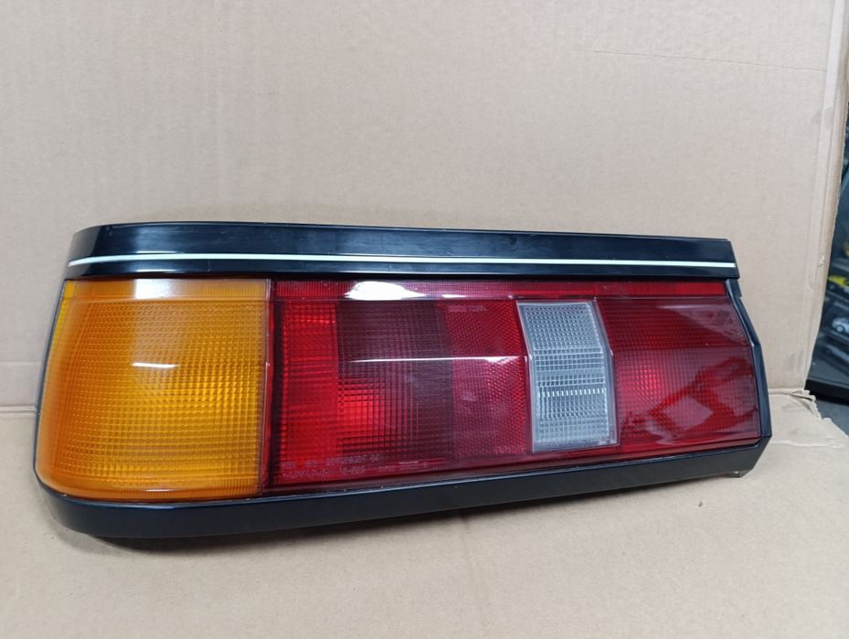 Farolins traseiros corolla ae86 whitelines