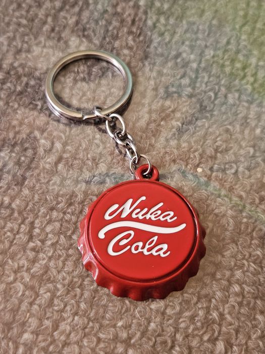 Nowy brelok Nuke Cola Fallout Serial Gra Konsola