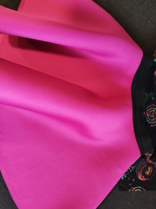 Zestaw komplet spódniczka i bluzka rozmiar 128-134 stan idealny