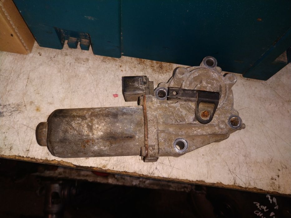 Nastawnik elektryczny redukora xdrive BMW e53 e70 e83 e71
