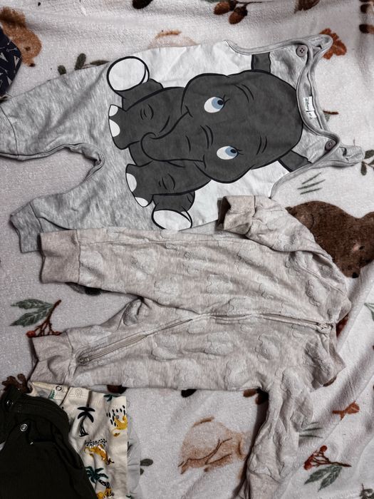 Продам пакет речей на хлопчика 62 розміру