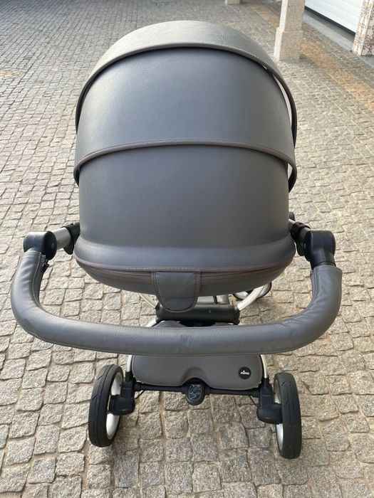 Carrinho bebé MIMA + Duas babycoques