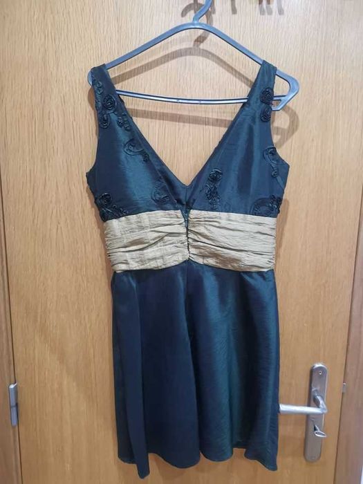 Vestido de cerimonia verde escuro