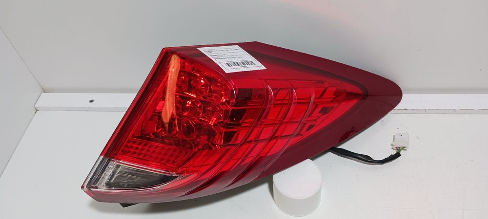 Farolim direito HONDA Civic IX Hatchback (FK_)