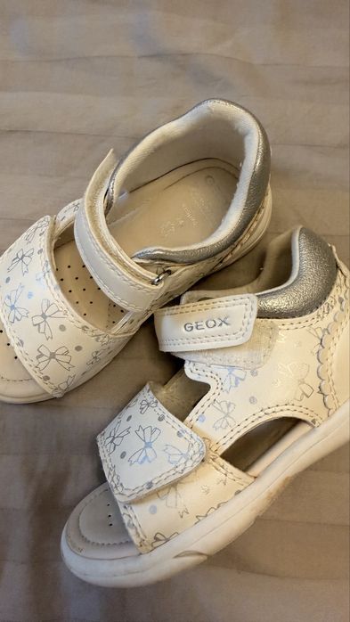 Босоножки Geox для девочки 24 размер / босоніжки Geox для дівчинки