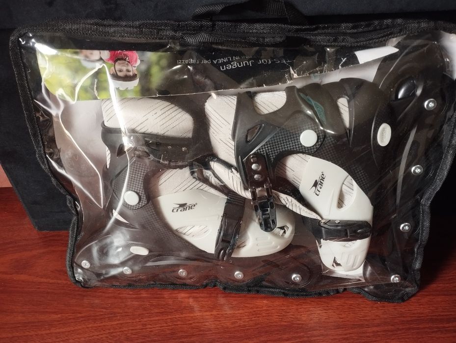 Patins em Linha Crane (Tamanho Ajustável 34-37) - Como Novos