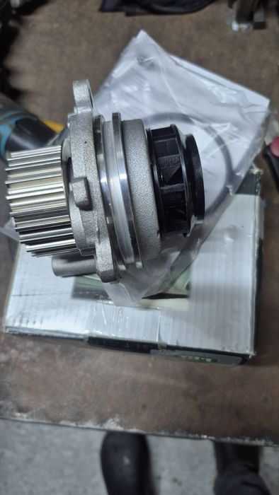 Помпа фольваген шкода ауді