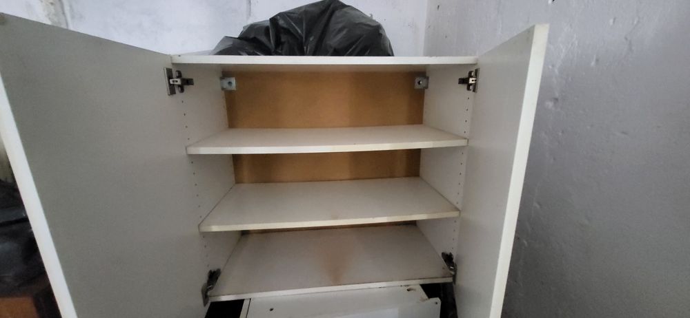 Vendo armário branco