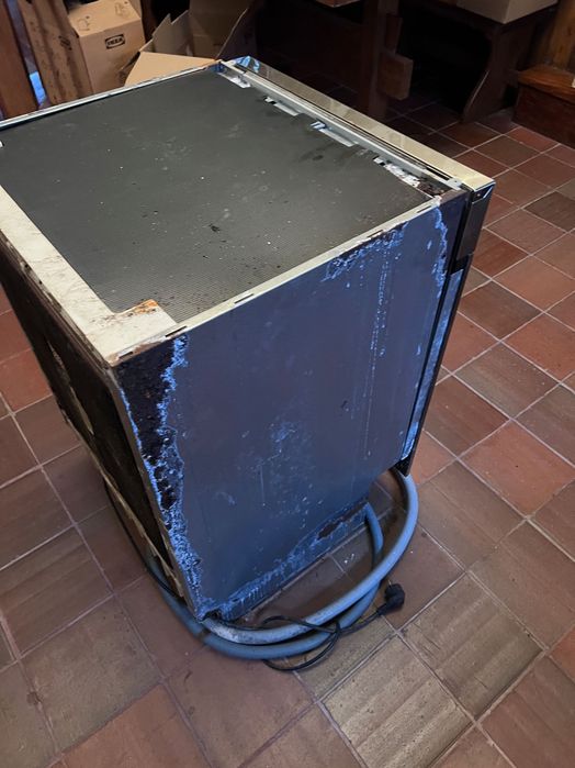 GRATIS máquina de lavar louça antiga Ariston Hotpoint LFZ 2274 A IX/HA