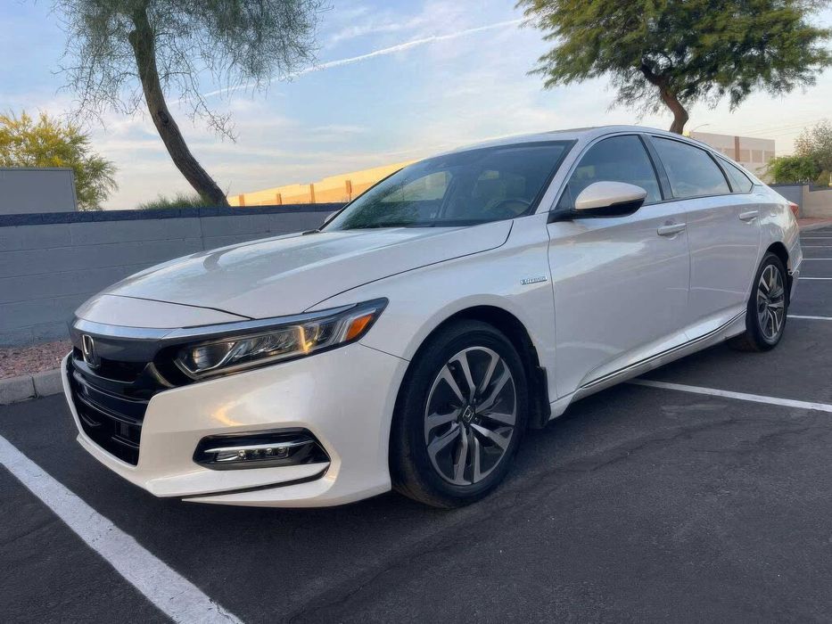 Honda Accord Hybrid Touring      2019