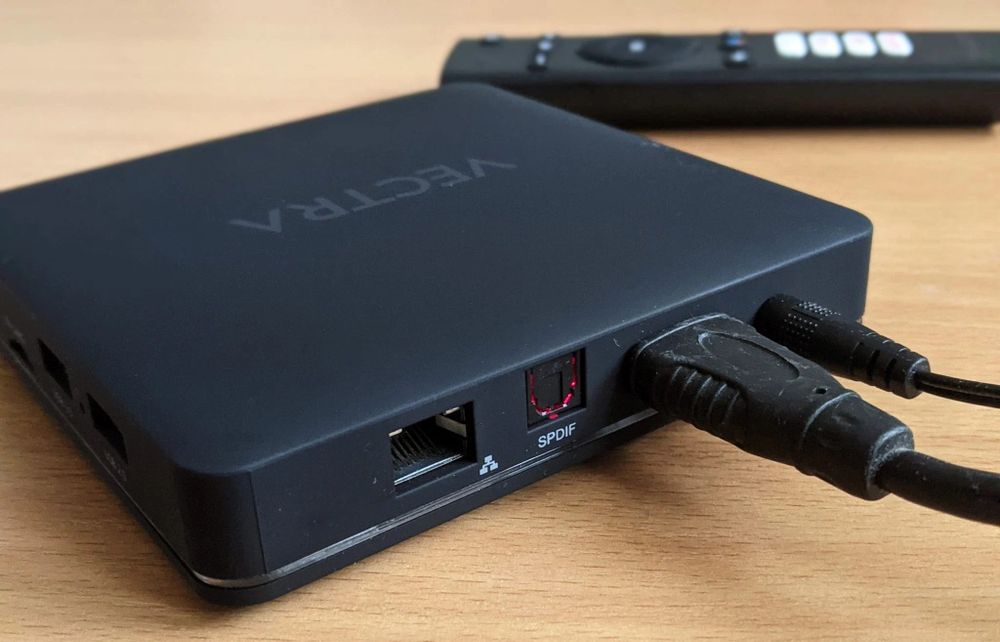 Dekoder TV Smart 4K Box DV8519 Vectra Android Netflix Youtube Disney