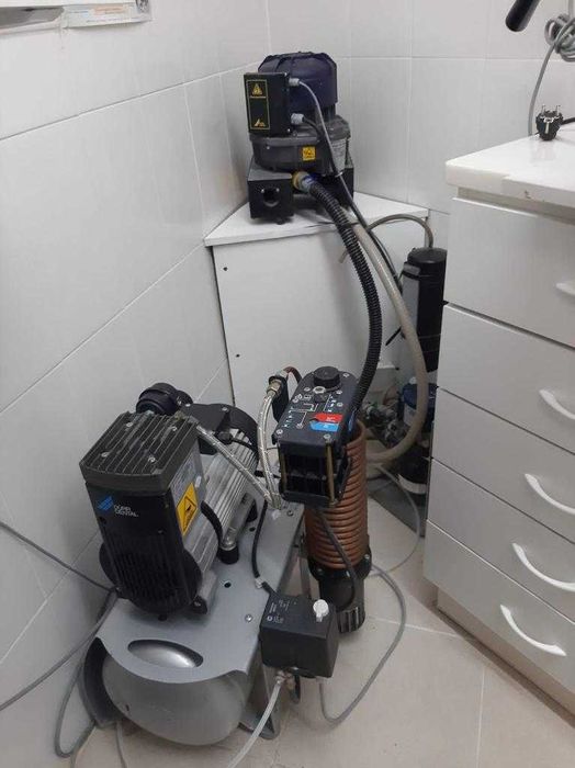 EQUIPAMENTOS DENTÁRIOS - ÓTIMO ESTADO