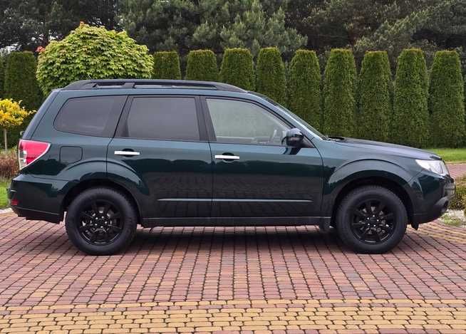 Стекло заднее Разборка Subaru Forester 1 2 3 Розборка Шрот Скло заднє